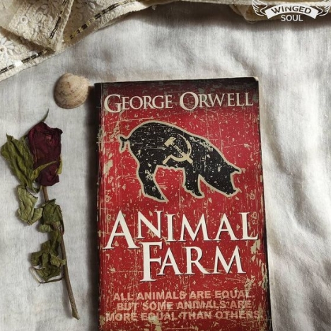 Animal Farm’ Vs ‘Russian Revolution’ | A Must Read Classic by George Orwell